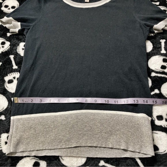 BANANA REPUBLIC Black grey white short sleeve knit top ~ Goth XS SMALL sweater - Picture 7 of 12